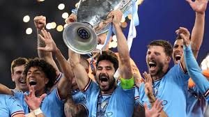 皇家马德里有意出人意料地任命阿隆索为新任主教练，而伯纳乌球员则被指控“扰乱秩序”。